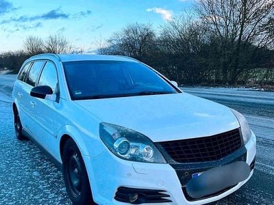 Usado Opel Vectra 150 HP (110 kW) 2008 Branco Carrinha