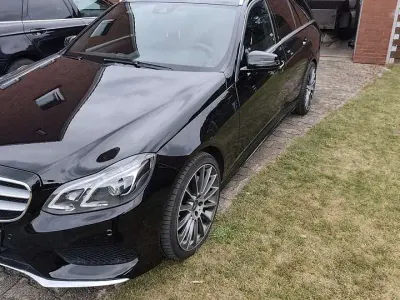 Gebraucht Mercedes E350 Avantgarde 300 PS (220 kW) 2014 Schwarz Kombi