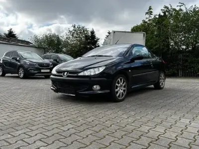 Gebraucht Peugeot 206 CC 136 PS (100 kW) 2003 Schwarz Cabrio