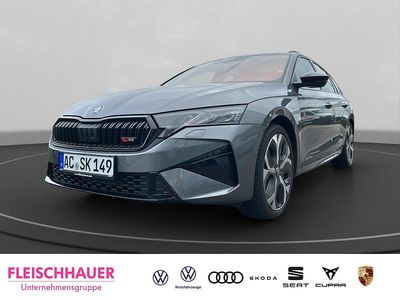 Weiss Gebraucht 2025 Skoda Octavia Tour Kombi | 46.790 € (Teuer)