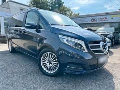 Usata Mercedes V250 AMG Edition 1 190 CV (139 kW) 2014 Blu Monovolume