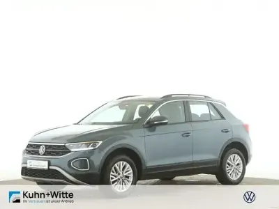 Używany VW T-Roc Life 150 KM (110 kW) 2023 Niebieski SUV