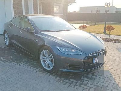 Usado Tesla Model S 244 kW (332 HP) 2015 Cinzento Citadino
