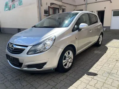 Używany Opel Corsa Color Edition 87 KM (63 kW) 2010 Srebrny Hatchback