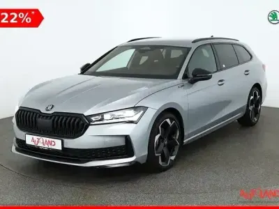Neu Skoda Superb SportLine 150 PS (110 kW) 2025 Silber Kombi