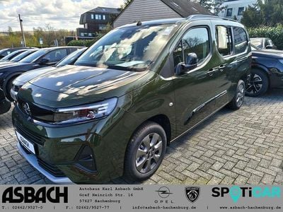 Nuova Opel Combo Life 131 CV (96 kW) 2026 Verde Monovolume