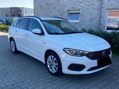 Gebraucht Fiat Tipo 95 PS (69 kW) 2017 Weiß Kombi