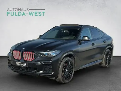 Gebraucht BMW X6 M50 Performance 530 PS (389 kW) 2022 Frozen black SUV