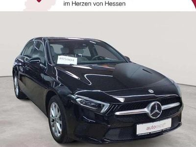 Gebraucht Mercedes A250 Progressive 160 PS (117 kW) 2022 Kosmosschwarz metallic Limousine