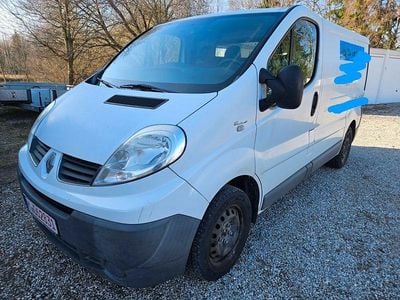 Gebraucht Renault Trafic 90 PS (66 kW) 2014 Weiß Van / Kleinbus