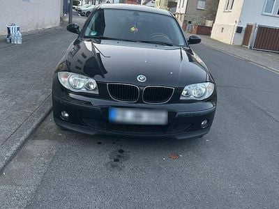 Gebraucht BMW 118 129 PS (94 kW) 2005 Schwarz Kleinwagen