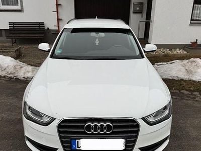 Gebraucht Audi A4 Sport 177 PS (130 kW) 2012 Weiß Kombi