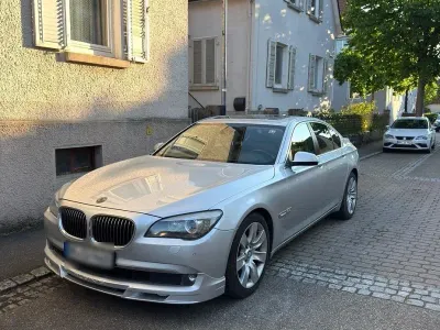 Gebraucht BMW 740 Sport Line 306 PS (225 kW) 2011 Silber Limousine