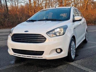 Gebraucht Ford Ka Plus 69 PS (50 kW) 2016 Weiß Kleinwagen