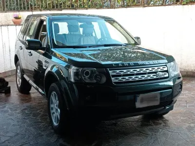 Gebraucht Land Rover Freelander 2 SE 190 PS (139 kW) 2011 Grün SUV