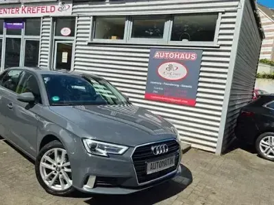 Gebraucht Audi A3 Sport 116 PS (85 kW) 2018 Nanograu Limousine