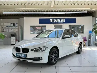 Gebraucht BMW 320 184 PS (135 kW) 2013 Weiß Limousine