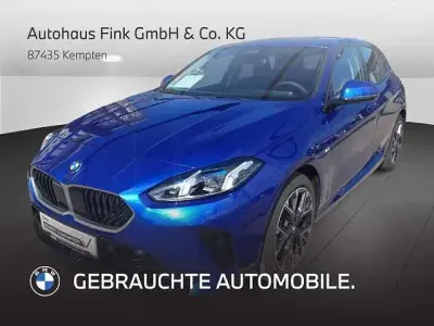 Gebraucht BMW 120 Performance 170 PS (125 kW) 2025 Portimao blau (metallic) Kleinwagen
