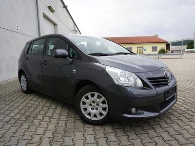 Marlingrau metallic Gebraucht 2009 Toyota Verso Van / Kleinbus | 7.950 € (Etwas zu teuer)