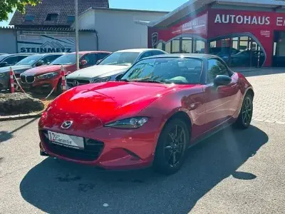 Gebraucht Mazda MX5 Sports-Line 131 PS (96 kW) 2015 Rot Cabrio