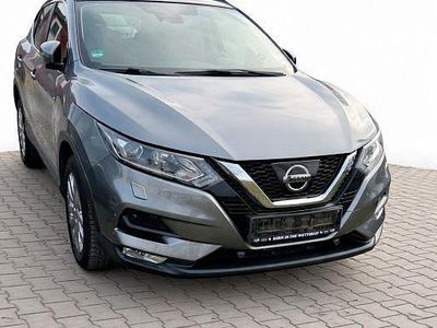 Gebraucht Nissan Qashqai Acenta 116 PS (85 kW) 2017 Grau SUV