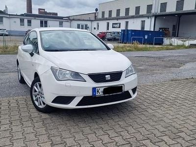 Weiß Gebraucht 2012 Seat Ibiza Kleinwagen | 3.500 € (Fairer Preis)