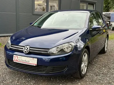 Gebraucht VW Golf VI Comfortline 105 PS (77 kW) 2010 Blau Kleinwagen