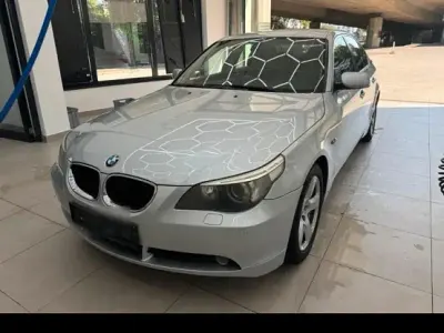Gebraucht BMW 520 170 PS (125 kW) 2004 Silber Limousine