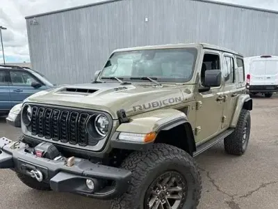 Neu Jeep Wrangler Rubicon 484 PS (355 kW) 2025 Grün SUV