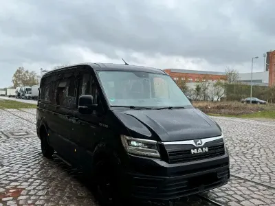 Używany MAN TGE 177 KM (130 kW) 2020 Czarny Van