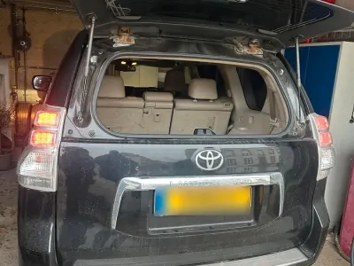 Gebraucht Toyota Land Cruiser 200 PS (147 kW) 2008 Schwarz SUV