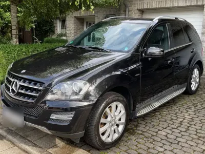Usata Mercedes ML350 Edition 272 CV (200 kW) 2011 Nero SUV