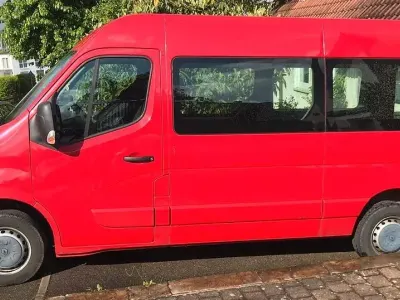 Używany Renault Master 150 KM (110 kW) 2022 Czerwony Minivan