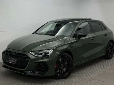 Gebraucht Audi S3 Ambiente 333 PS (244 kW) 2024 Distriktgrün (metallic) Limousine