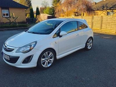 Weiß Gebraucht 2014 Opel Corsa OPC Kleinwagen | 4.200 € (Guter Preis)