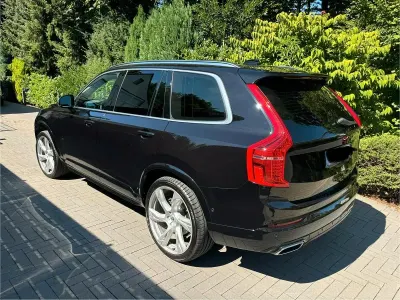 Begagnad Volvo XC90 R-Design 235 HK (172 kW) 2018 Svart SUV