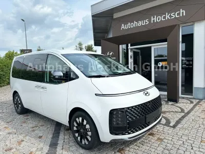 Gebraucht Hyundai Staria Signature 225 PS (165 kW) 2025 Weiß Van / Kleinbus