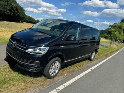 Gebraucht VW Caravelle Highline 204 PS (150 kW) 2017 Schwarz Van / Kleinbus