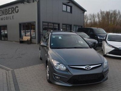Gebraucht Hyundai i30 Comfort 109 PS (80 kW) 2010 Grau Kombi