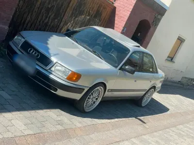 Gebraucht Audi 100 131 PS (96 kW) 1990 Silber Limousine