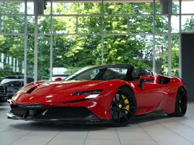 Gebraucht Ferrari SF90 999 PS (734 kW) 2024 Rot Cabrio