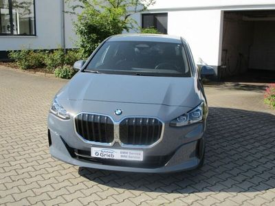 Gebraucht BMW 216 Active Tourer 122 PS (89 kW) 2024 Sparkling kupfergrau metallic Van / Kleinbus