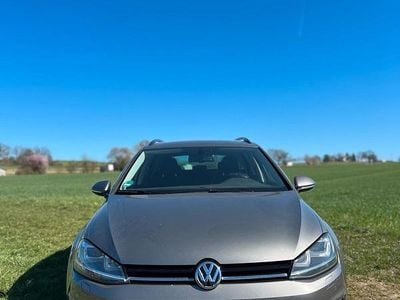 Gebraucht VW Golf VII 120 PS (88 kW) 2015 Gold Kombi