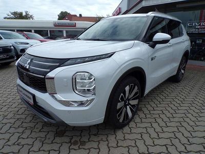 Gebraucht Mitsubishi Outlander P-HEV Top 136 PS (100 kW) 2025 Titan weiß SUV