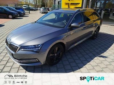 Usata Skoda Superb 200 CV (147 kW) 2022 Grigio Station wagon