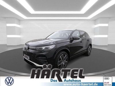Neu VW Tiguan R-line 272 PS (200 kW) 2025 Grenadillschwarz (black), metallic SUV