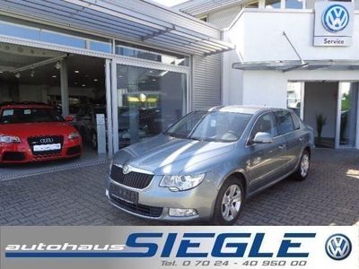 Gebraucht Skoda Superb Ambition 170 PS (125 kW) 2012 Grau metallic Limousine