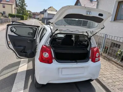 Gebraucht Suzuki Alto Basic 68 PS (50 kW) 2010 Weiß Kleinwagen