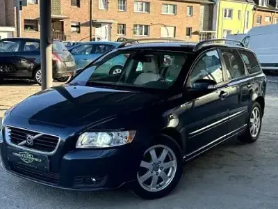 Używany Volvo V50 136 KM (100 kW) 2009 Szary Kombi
