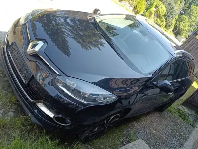 Gebraucht Renault Mégane III Bose Edition 116 PS (85 kW) 2015 Schwarz Limousine